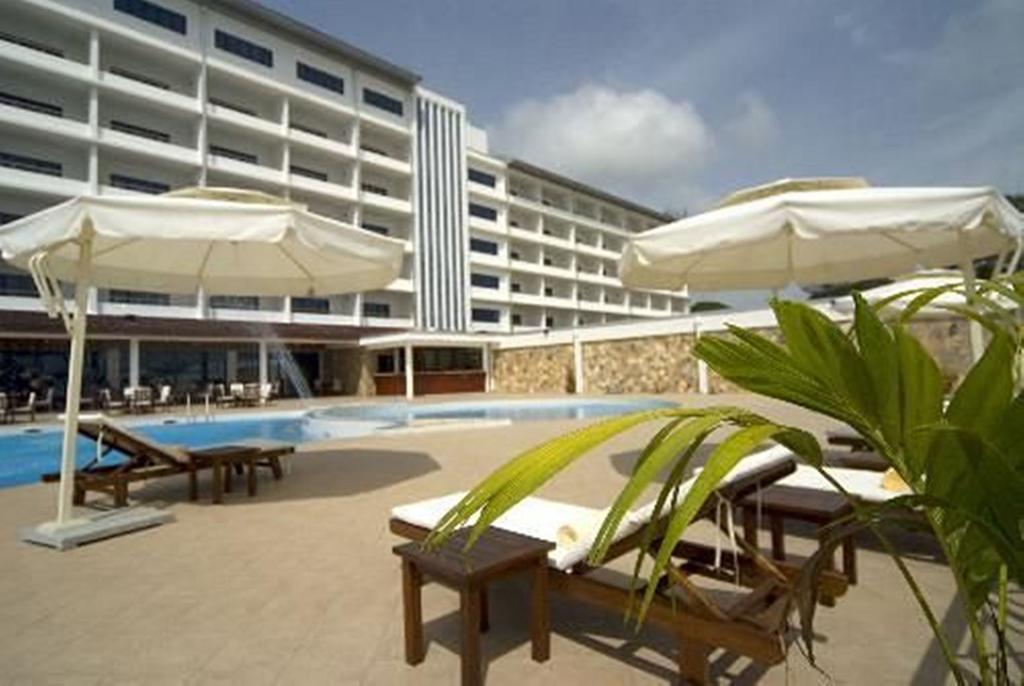 Golden Tulip Kumasi City エクステリア 写真