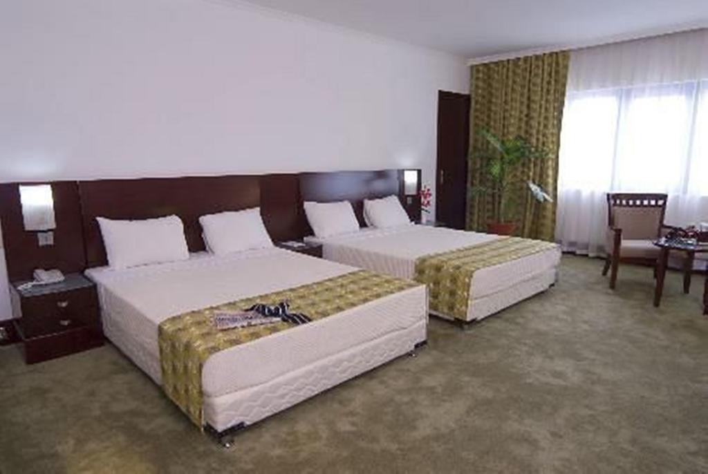 Golden Tulip Kumasi City エクステリア 写真
