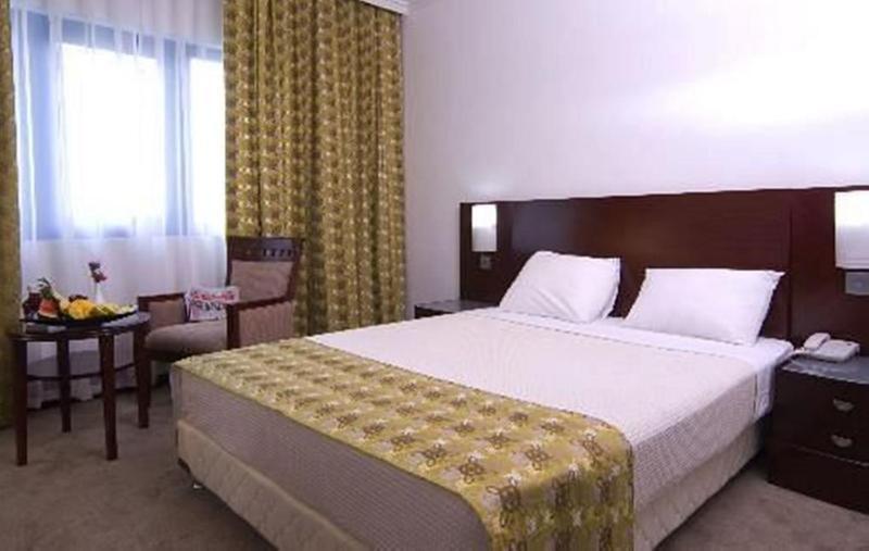 Golden Tulip Kumasi City エクステリア 写真