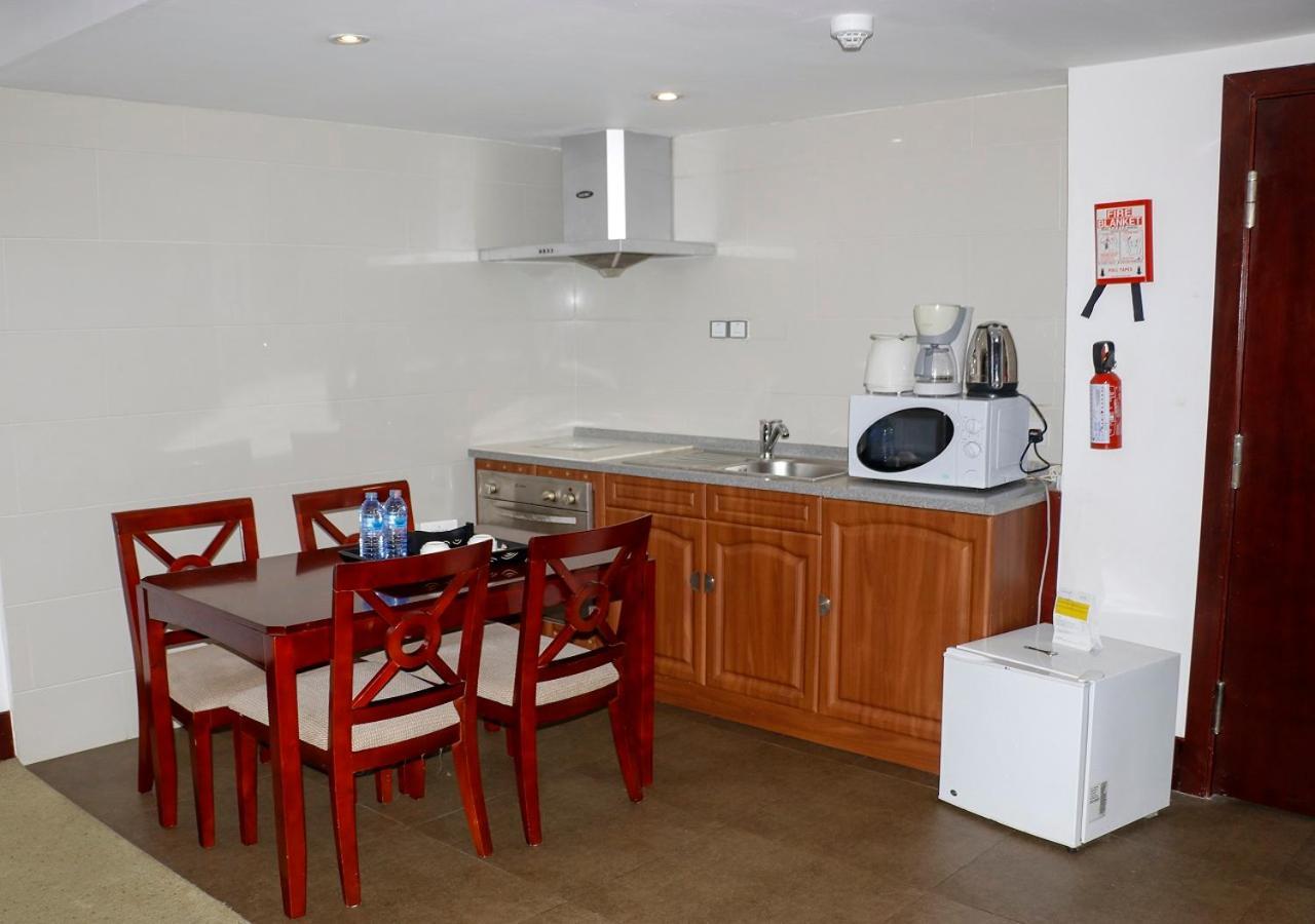 Golden Tulip Kumasi City エクステリア 写真